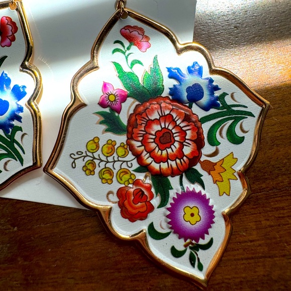 Floral Earrings - Picture 2 of 5